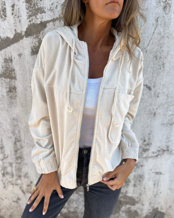 Danna – The Perfect Transitional Jacket for Spring and Summer