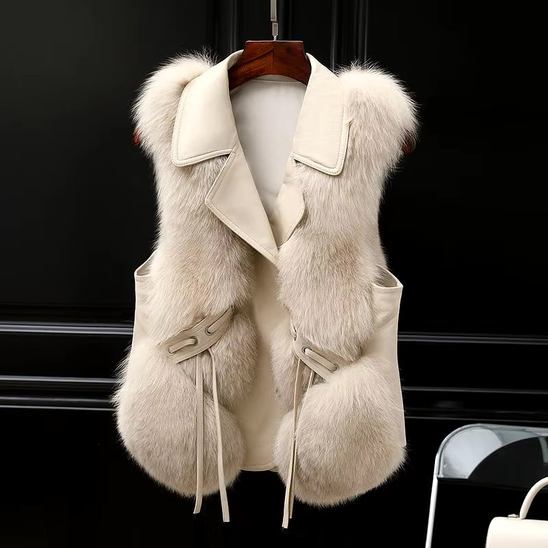 Dilara – Luxurious Faux Fur Vest