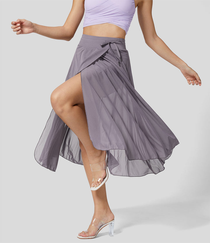 Litvia – Timeless Midi Skirt Elegance with a Playful Touch