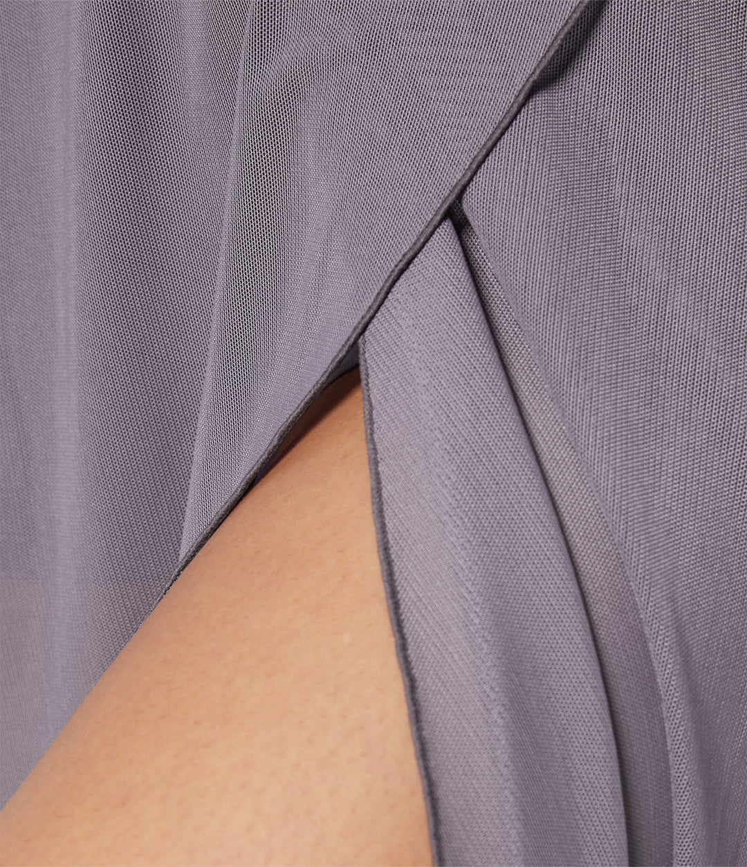 Litvia – Timeless Midi Skirt Elegance with a Playful Touch
