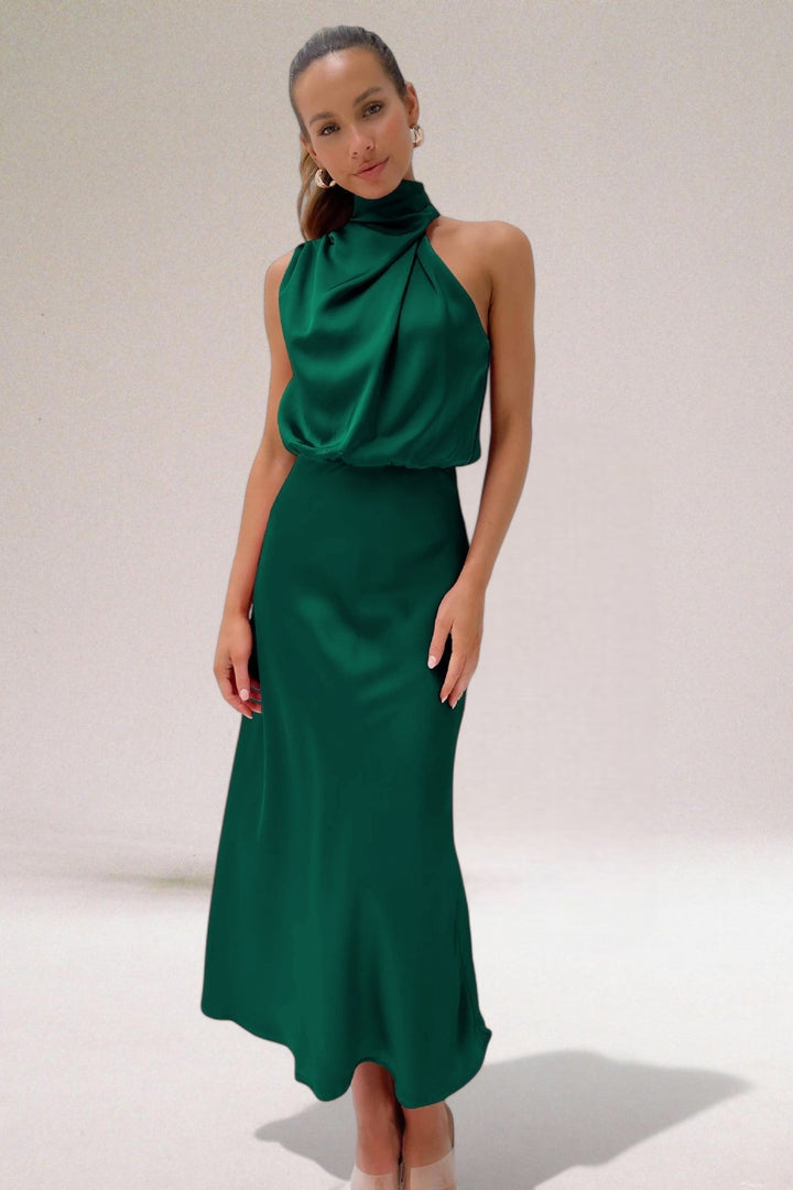 Nina – Elegant Halterneck Dress