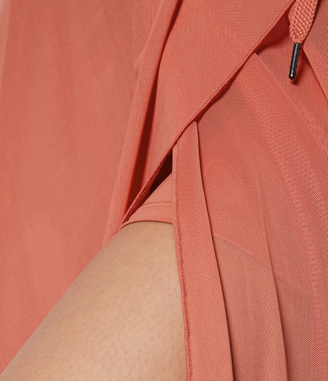 Litvia – Timeless Midi Skirt Elegance with a Playful Touch