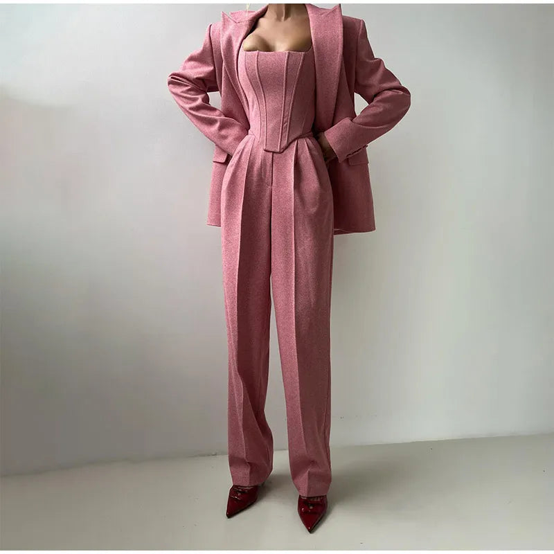 Feline – Elegant Three-Piece Set