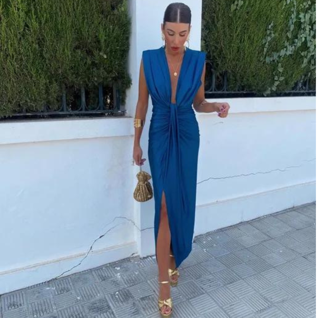 Isa – Pure Elegance & Seductive Charm