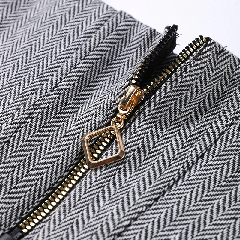 Feline – Elegant Three-Piece Set