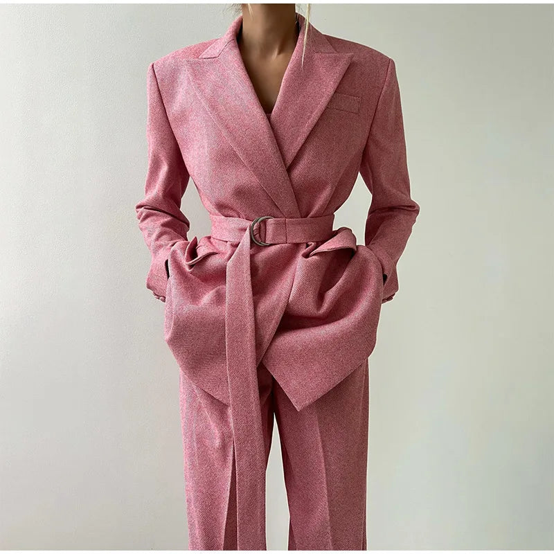 Feline – Elegant Three-Piece Set