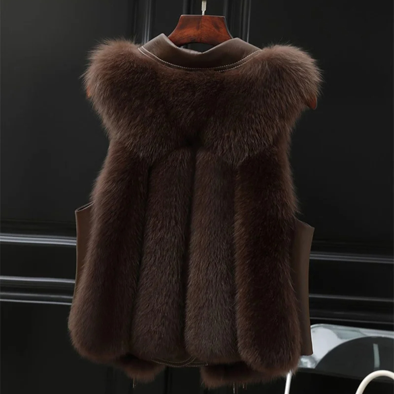 Dilara – Luxurious Faux Fur Vest