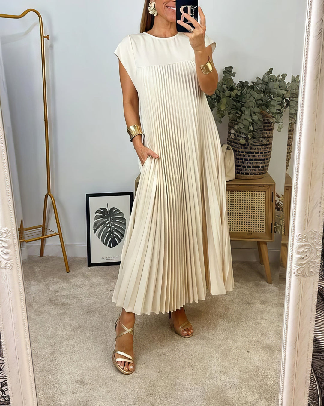 Larissa – The Perfect Blend of Elegance and Comfort for Every Occasion