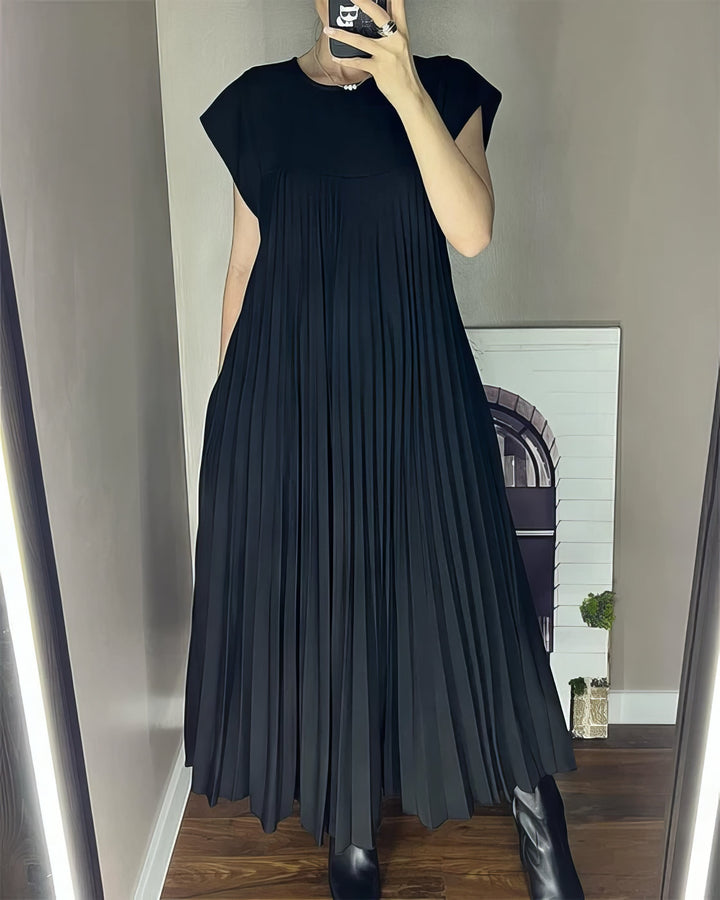 Larissa – The Perfect Blend of Elegance and Comfort for Every Occasion